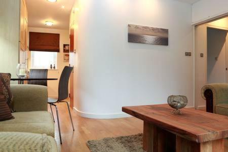 Ferienwohnung The Park - Holyrood Road With Free Parking EDI Exterior foto
