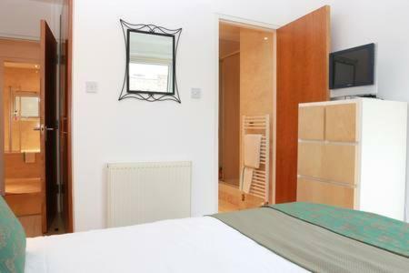 Ferienwohnung The Park - Holyrood Road With Free Parking EDI Exterior foto