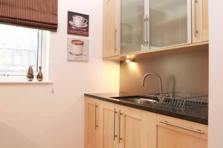 Ferienwohnung The Park - Holyrood Road With Free Parking EDI Exterior foto